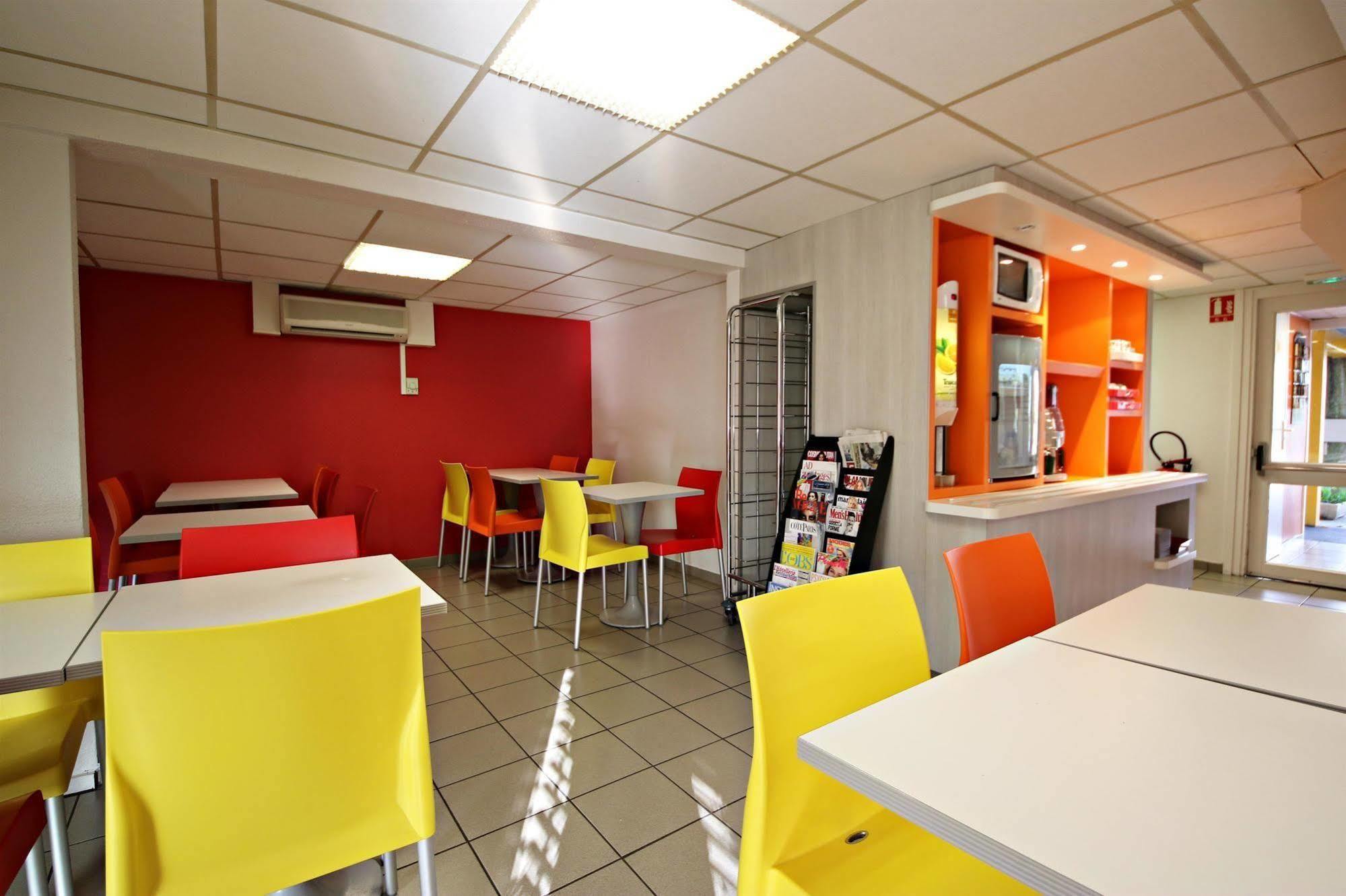 Premiere Classe Reims Sud - Bezannes Esterno foto